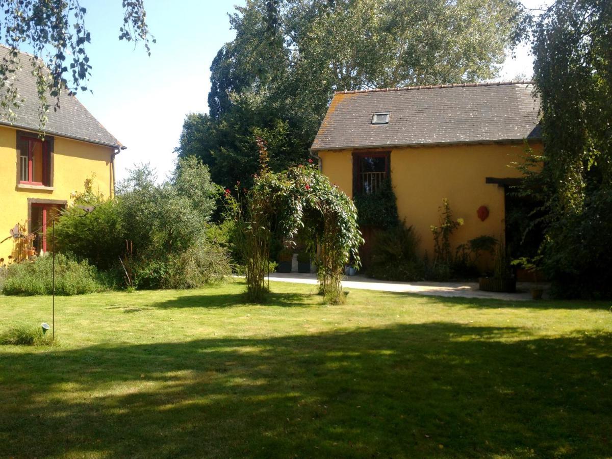 La Maison Du Haut Plessix Clayes Exteriör bild